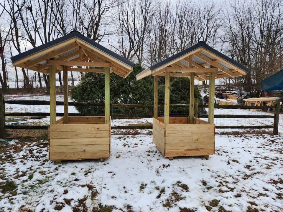 4×4 HAY FEEDER – AVAILABLE NOW