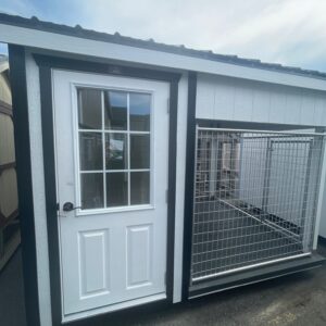 8×10 One Box Kennel – Black Metal Roof